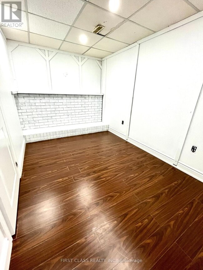 Building Photo - 90 Archdekin Dr