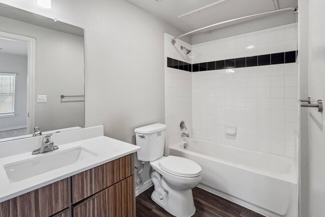 Bathrooms include garden tubs - Azul