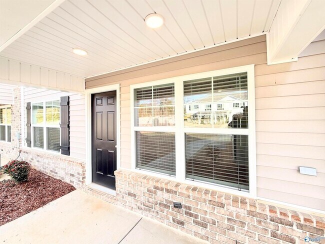 Foto del edificio - 21432 Scuttle St