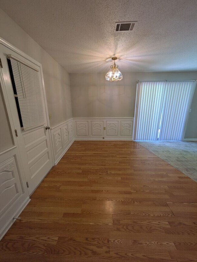 Foto del edificio - 3BD/2BA Single Family Home w/ Garage in Hi...