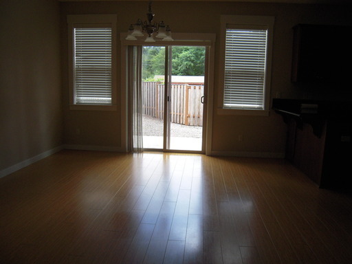 Foto del edificio - Great home in Tigard- New Carpet