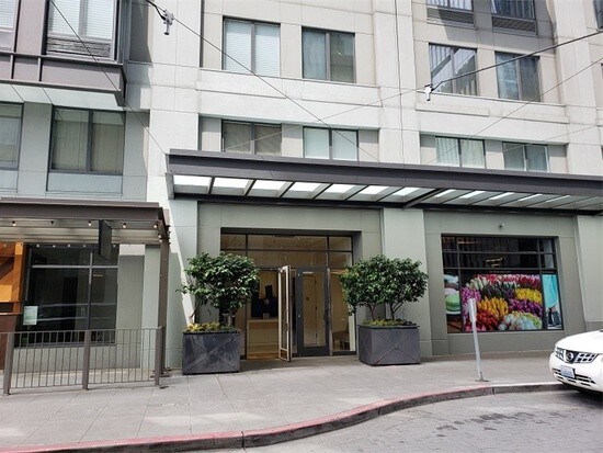 Building entrance - 98 Union St