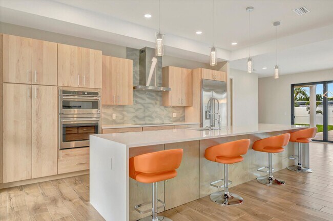 Foto del edificio - 3-Bedroom/ 2-Bath Modern Coastal Retreat w...