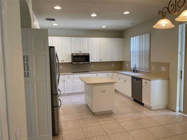 Foto del edificio - 10225 NW 60th Pl