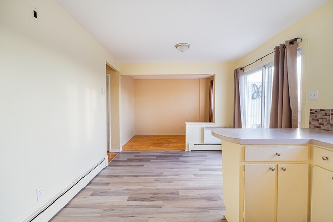 Photo du bâtiment - 411 Av. Copernic