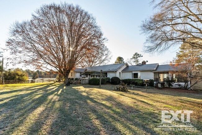 Foto del edificio - 3 Bedroom 2 Bathroom Home