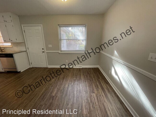 Building Photo - 3 br, 2 bath House - 4410 Tantilla Cir
