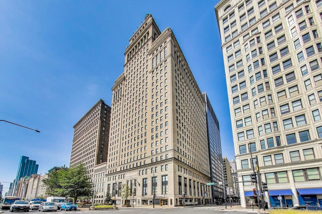 Foto principal - 310 S Michigan Ave