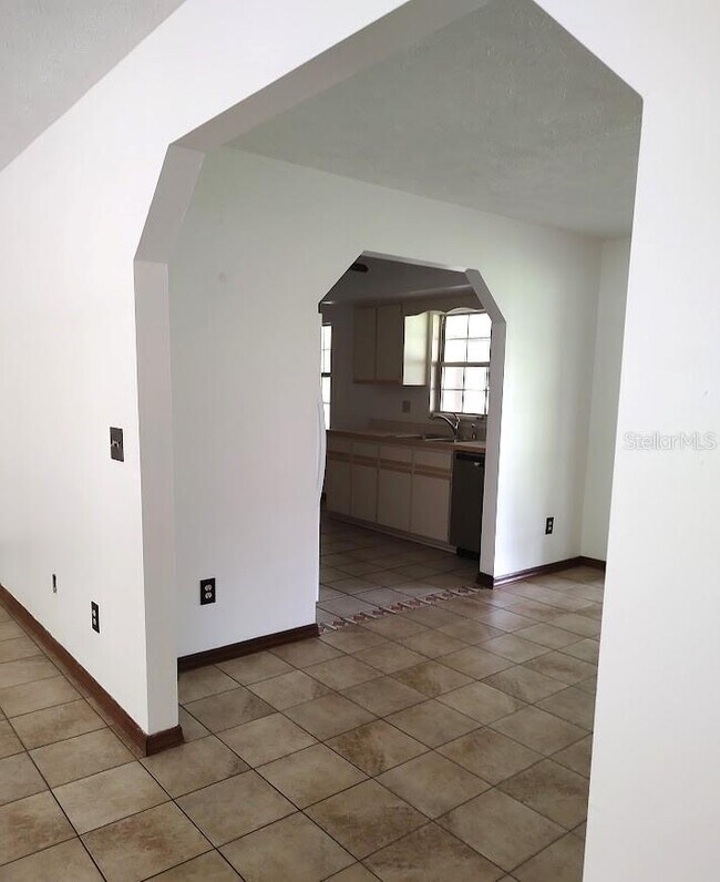Building Photo - 10609 SW 74th Terrace