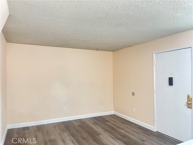 Foto del edificio - 402 N Hill Ave