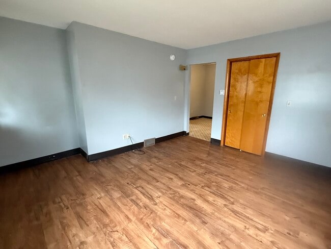 Foto del edificio - 103 E Seneca St