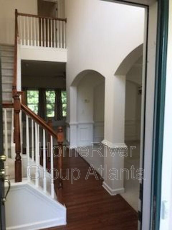 Building Photo - 3205 Juniper Dr