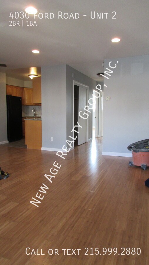 Building Photo - Nice 2 bedroom, 1 bathroom apartment locat...