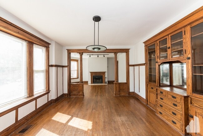 Foto del edificio - 4008 N Southport Ave