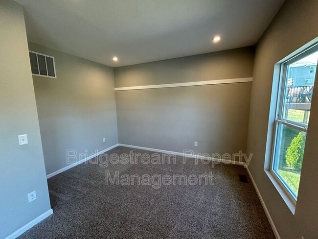 Building Photo - 1161 Elloway Pl
