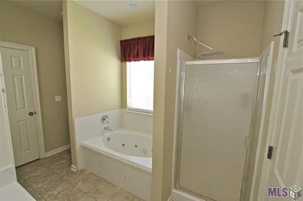 Photo - 9039 Lake Mist Ave House