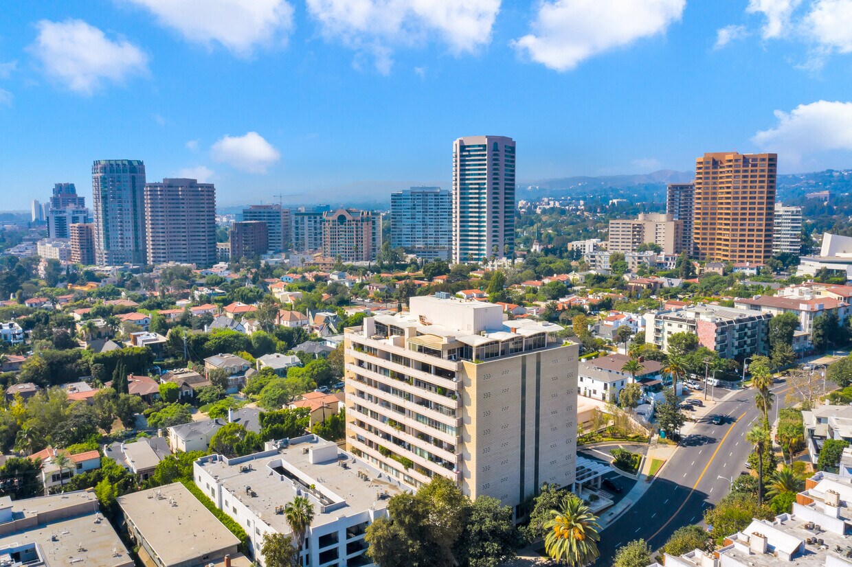 Primary Photo - 1333 S Beverly Glen Blvd