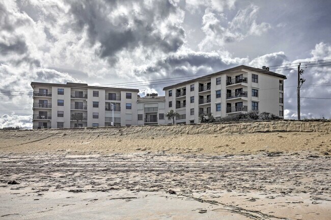 Foto del edificio - 2730 Ocean Shore Blvd