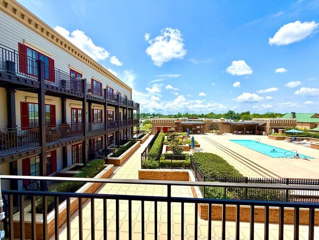 Foto del edificio - Pristine 1 bedroom, 1 bath in Perkins Rowe