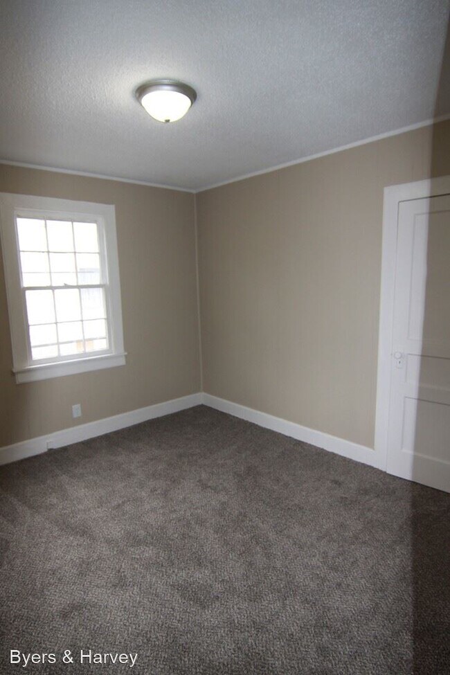 Building Photo - 2 br, 1 bath House - 1001 Kendrick