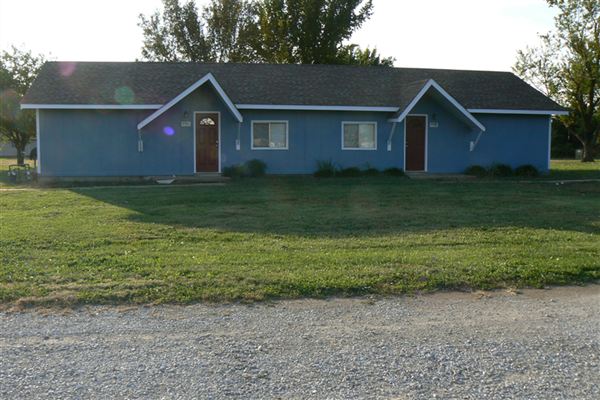 Foto principal - 839 N Sunny Slope Ln