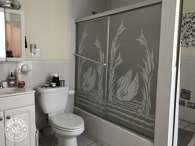 Building Photo - 788 Manhattan Ave