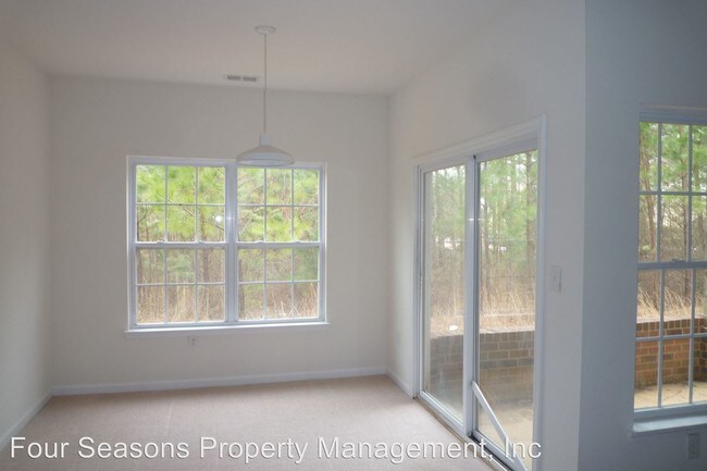 Foto del edificio - 2542 Carya Pond Ln