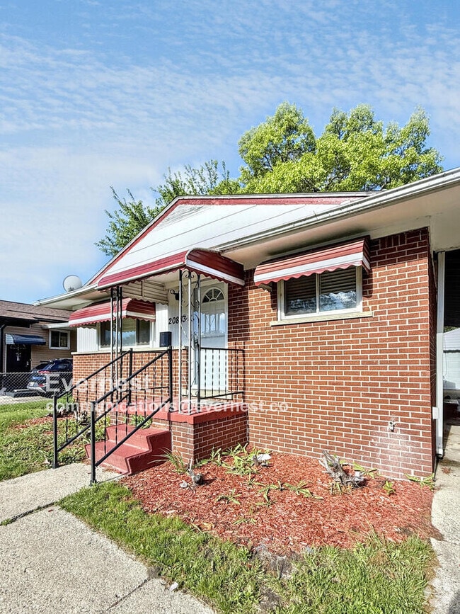 Building Photo - 20853 Garden Ln