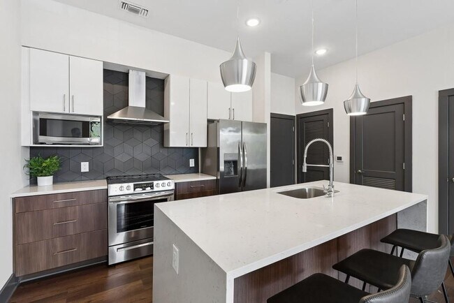 Foto del edificio - 112 Rogers St SE