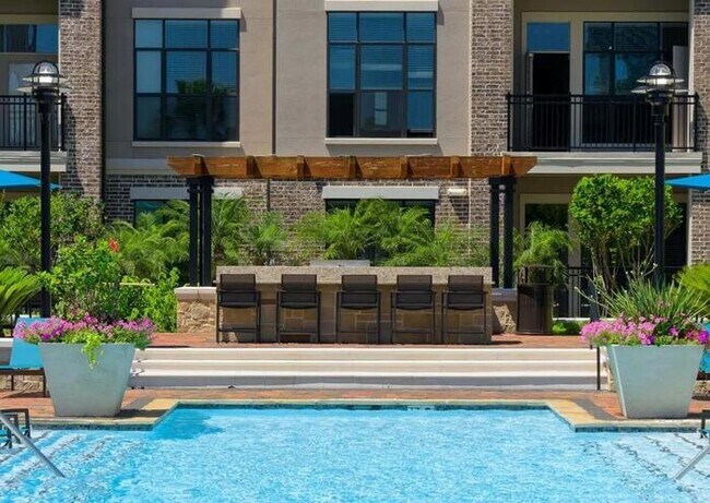 Foto del edificio - 13710 Park Row Blvd