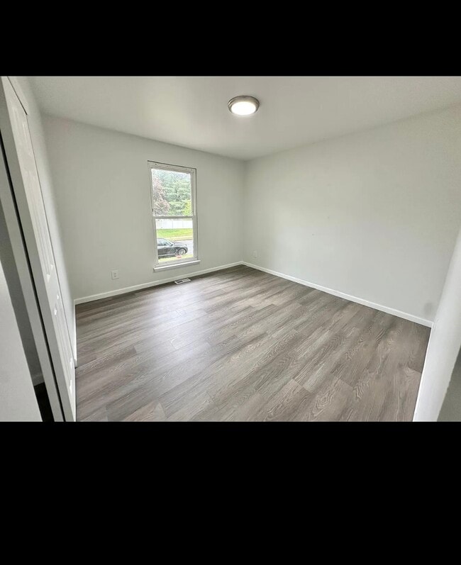 Building Photo - 39 Pheasant Dr
