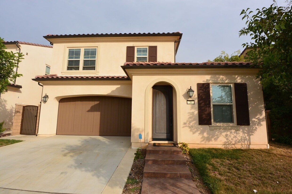 Primary Photo - 2 Story 3 Bd plus an Office 2 Bath