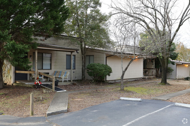 Building Photo - Blue Ridge Hills Apartments