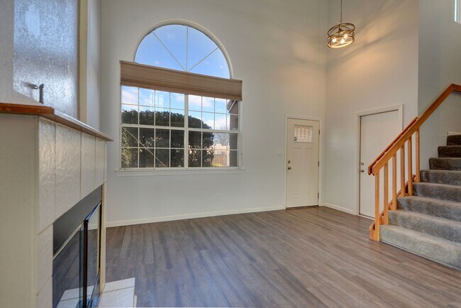 Foto del edificio - Amazing 3 Bedroom on Westside Centrally Located!