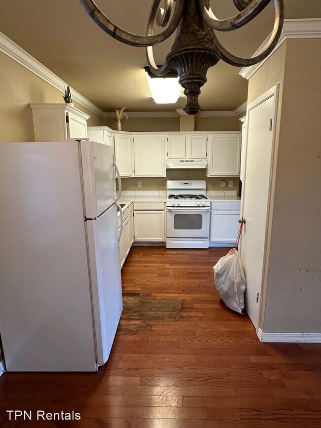 Foto del edificio - 4 br, 1 bath House - 414 Cherry Oak Lane