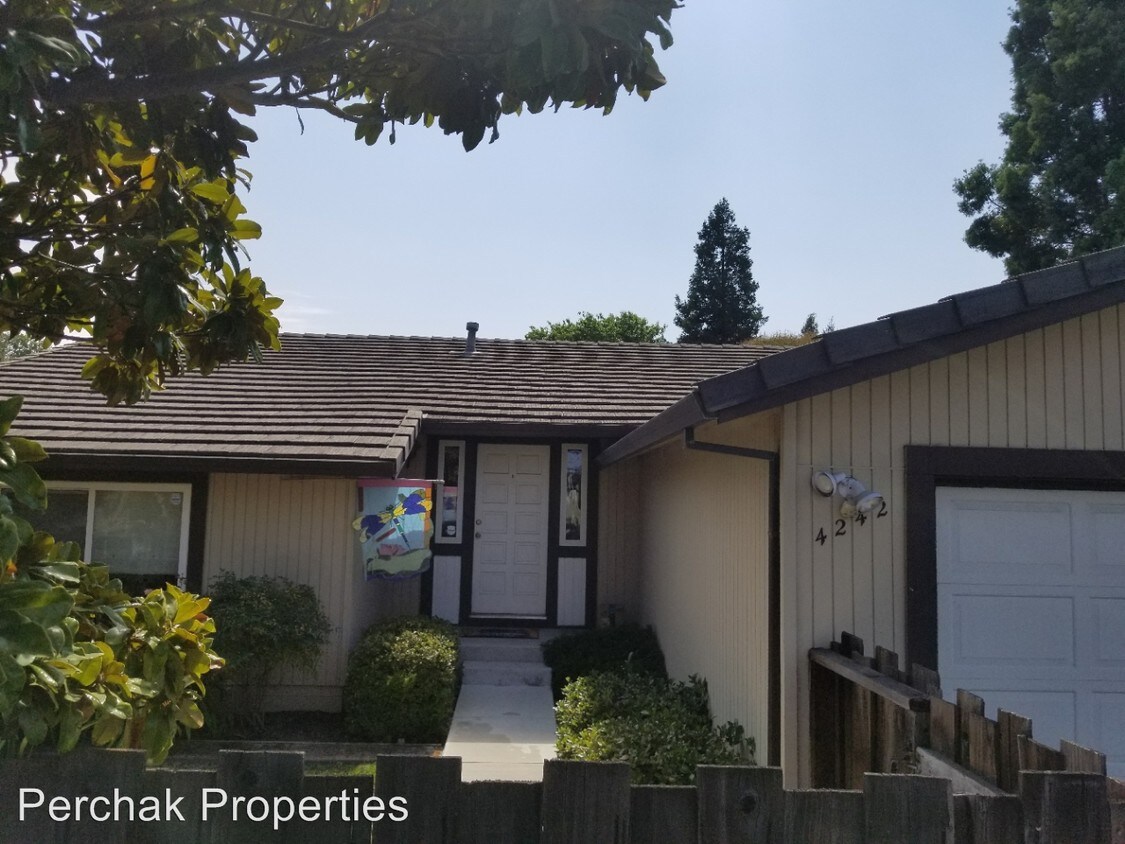 4242 Treat Blvd, Concord, CA 94521 House for Rent in Concord, CA
