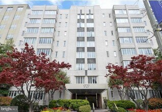 Building Photo - 1727 Massachusetts Ave NW