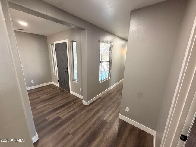 Building Photo - 25517 W Forest Grove Ave