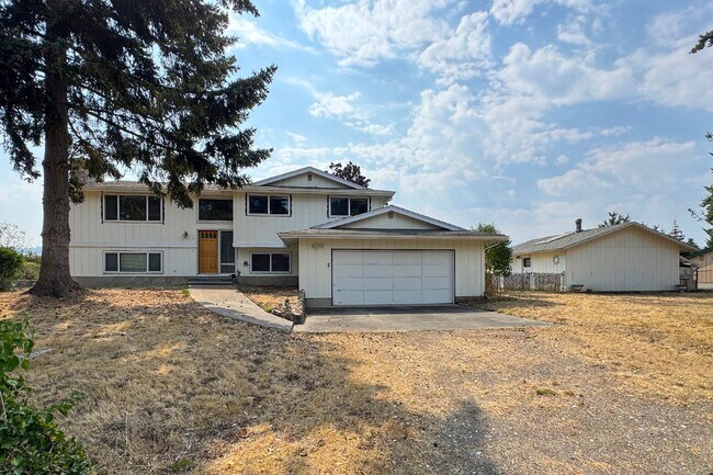 Foto del edificio - Large Home on Large Lot in Sequim