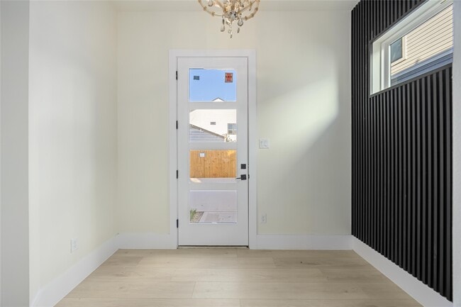 Foto del edificio - 7129 England St