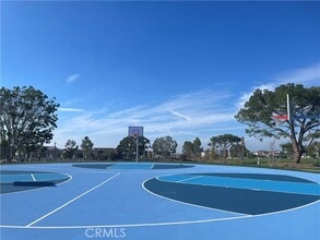 Building Photo - 516 Neilson