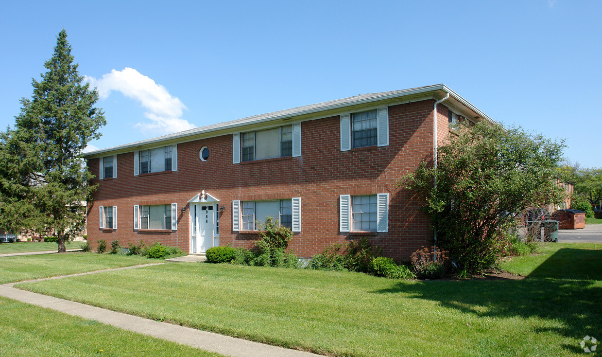 Building Photo - 4976-4988 Arbor Village