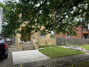 Building Photo - 15537 Normandy St