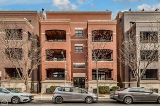 Building Photo - 1248 W Jackson Blvd