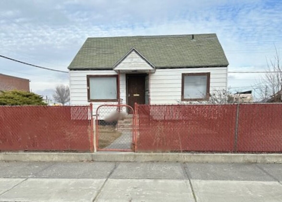 Primary Photo - House for Rent