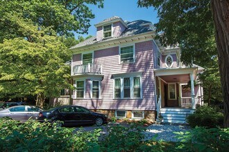Building Photo - 140 Kilsyth Rd