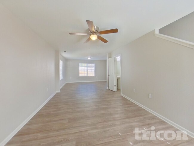 Building Photo - 3627 Alexander Forest Dr