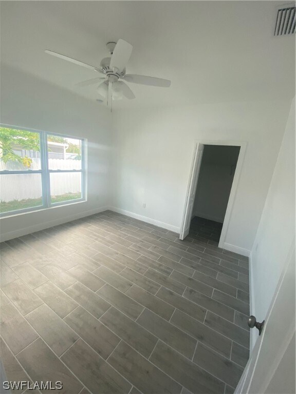 Foto del edificio - 2221 Barden St