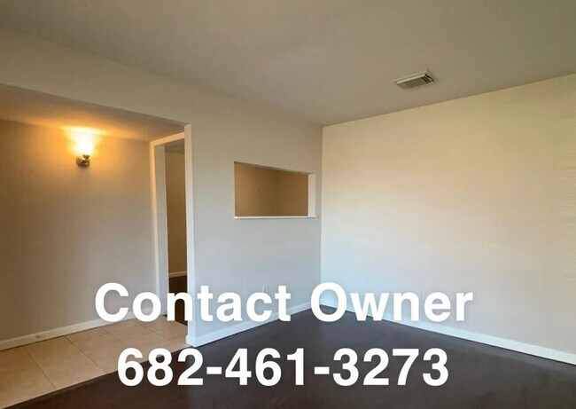 Building Photo - 3302 Charriton Dr