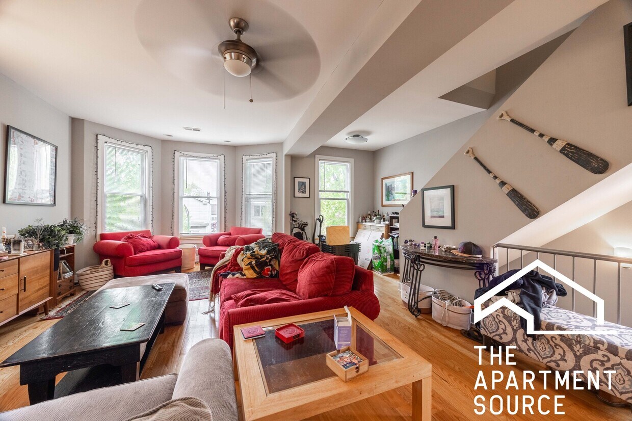 Foto principal - 3023 N Oakley Ave